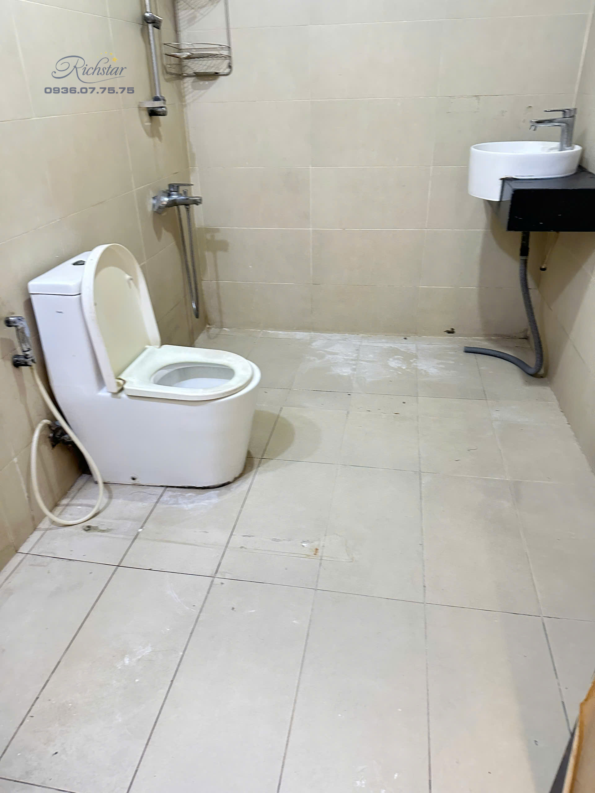 z6400086752188_2157ccc2b5ebb03754bb4ae3a48e54e4 z6400086752188 2157ccc2b5ebb03754bb4ae3a48e54e4 - Richstar Tân Phú