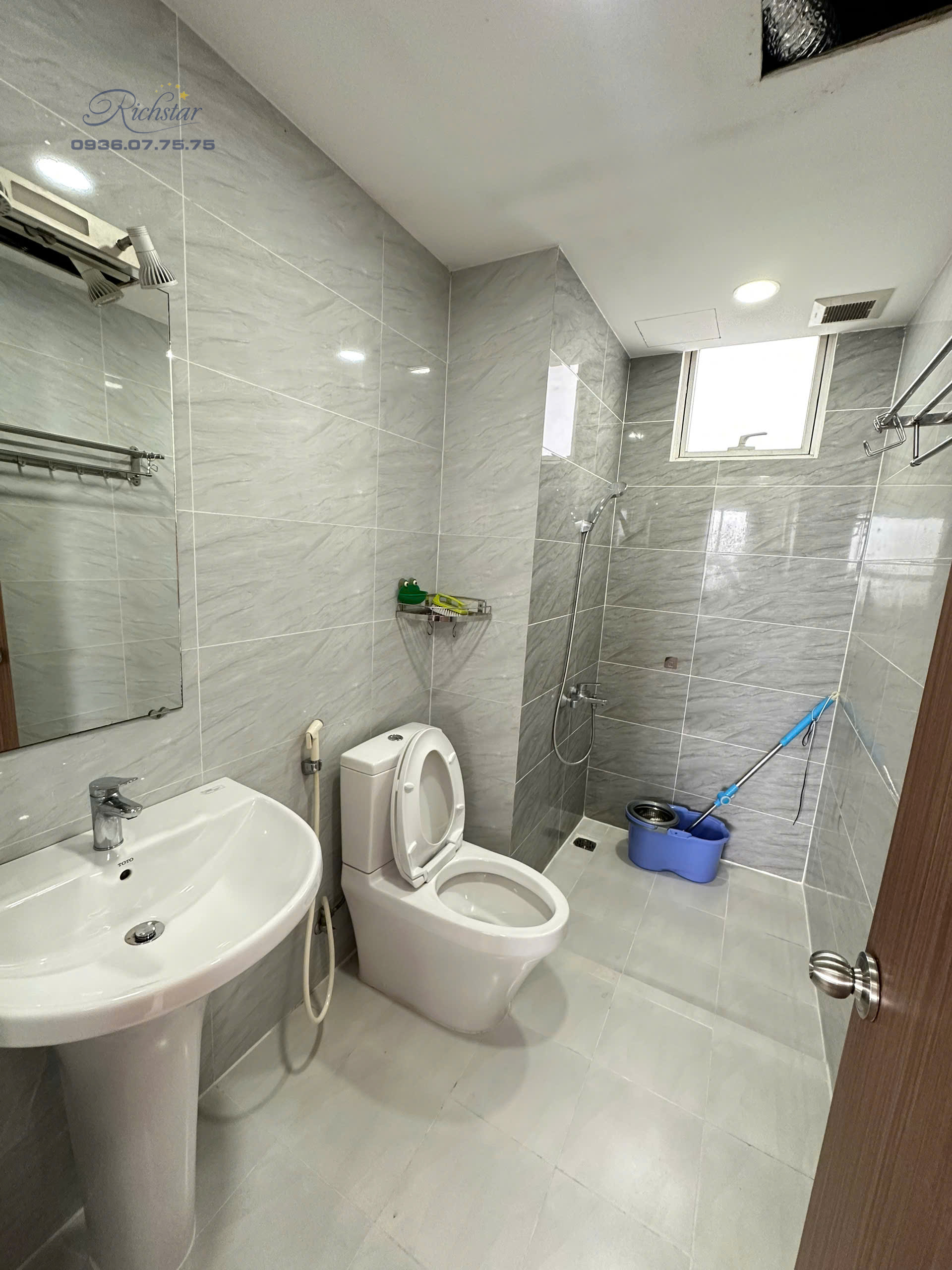 z6496989798486_b03747277aa51a35f62128d6e3f21b94 z6496989798486 b03747277aa51a35f62128d6e3f21b94 - Richstar Tân Phú