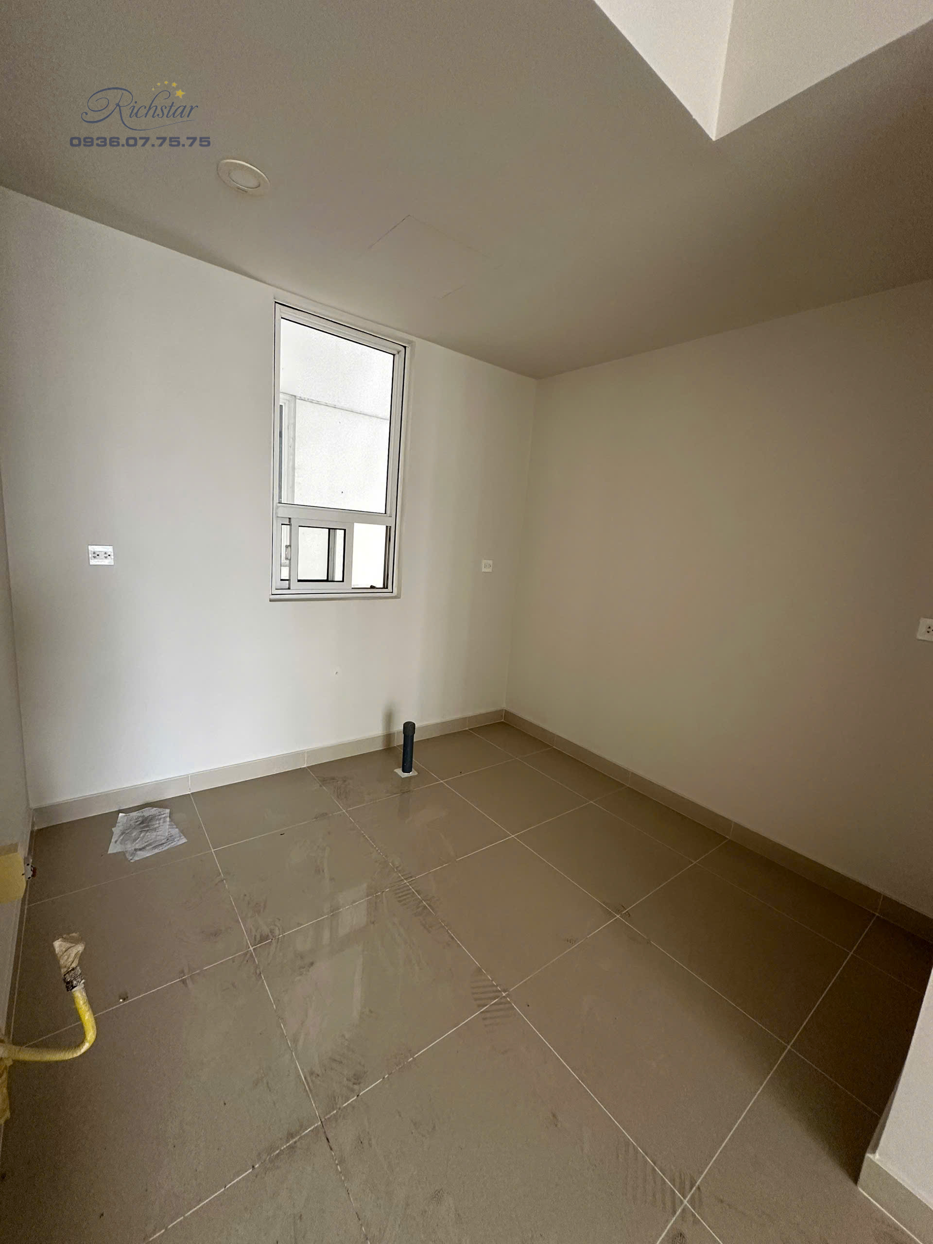 z6650431291011_9898ce1ea1f951356e00a90e2999e58c z6650431291011 9898ce1ea1f951356e00a90e2999e58c - Richstar Tân Phú