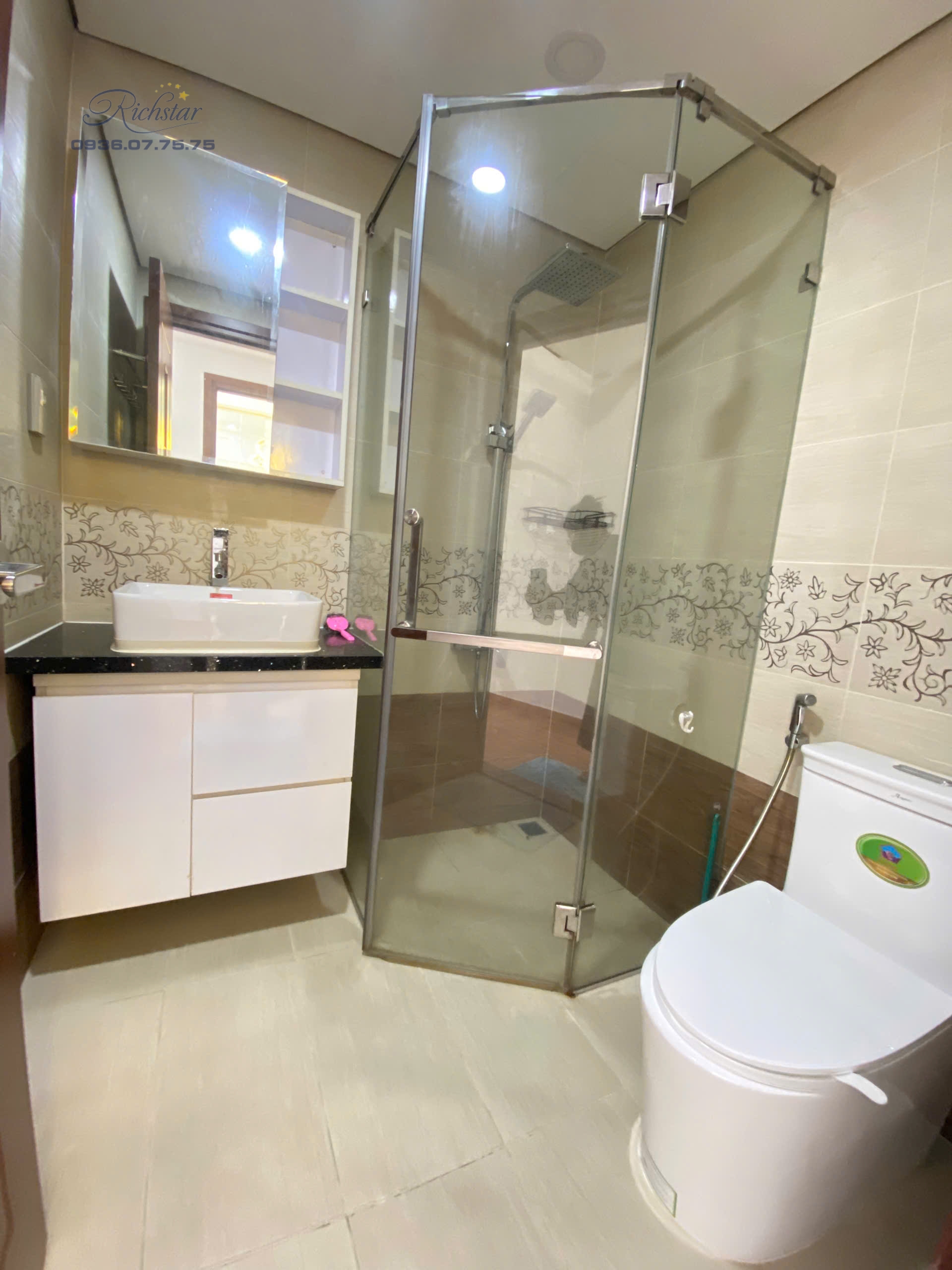 z7215408135415_5b62f830968875f8e4f5231c30b5405a z7215408135415 5b62f830968875f8e4f5231c30b5405a - Richstar Tân Phú