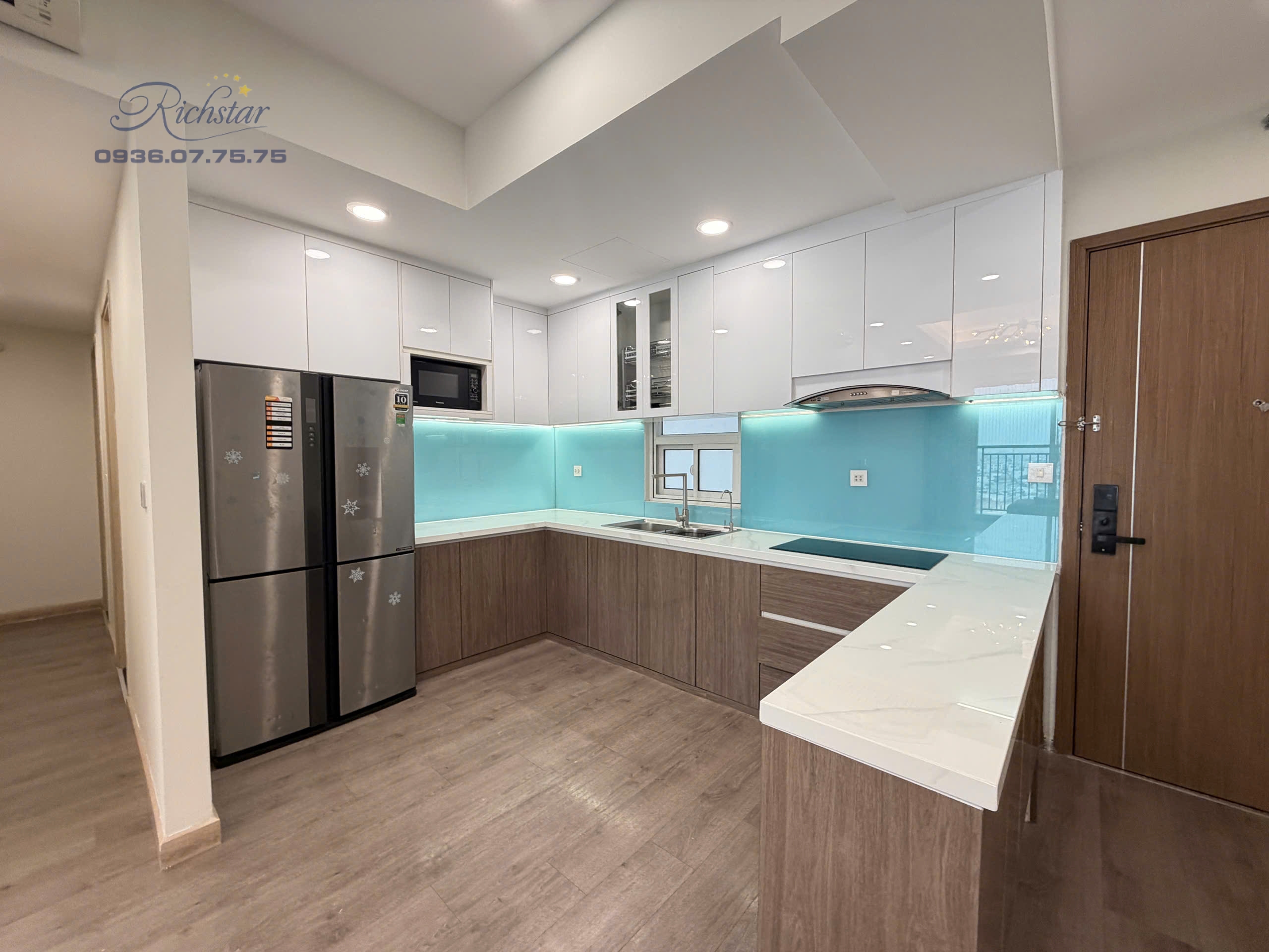 CHO THUÊ CĂN HỘ RICHSTAR - 140M2 - FULL NỘI THẤT - GIÁ 27 TRIỆU ĐỒNG