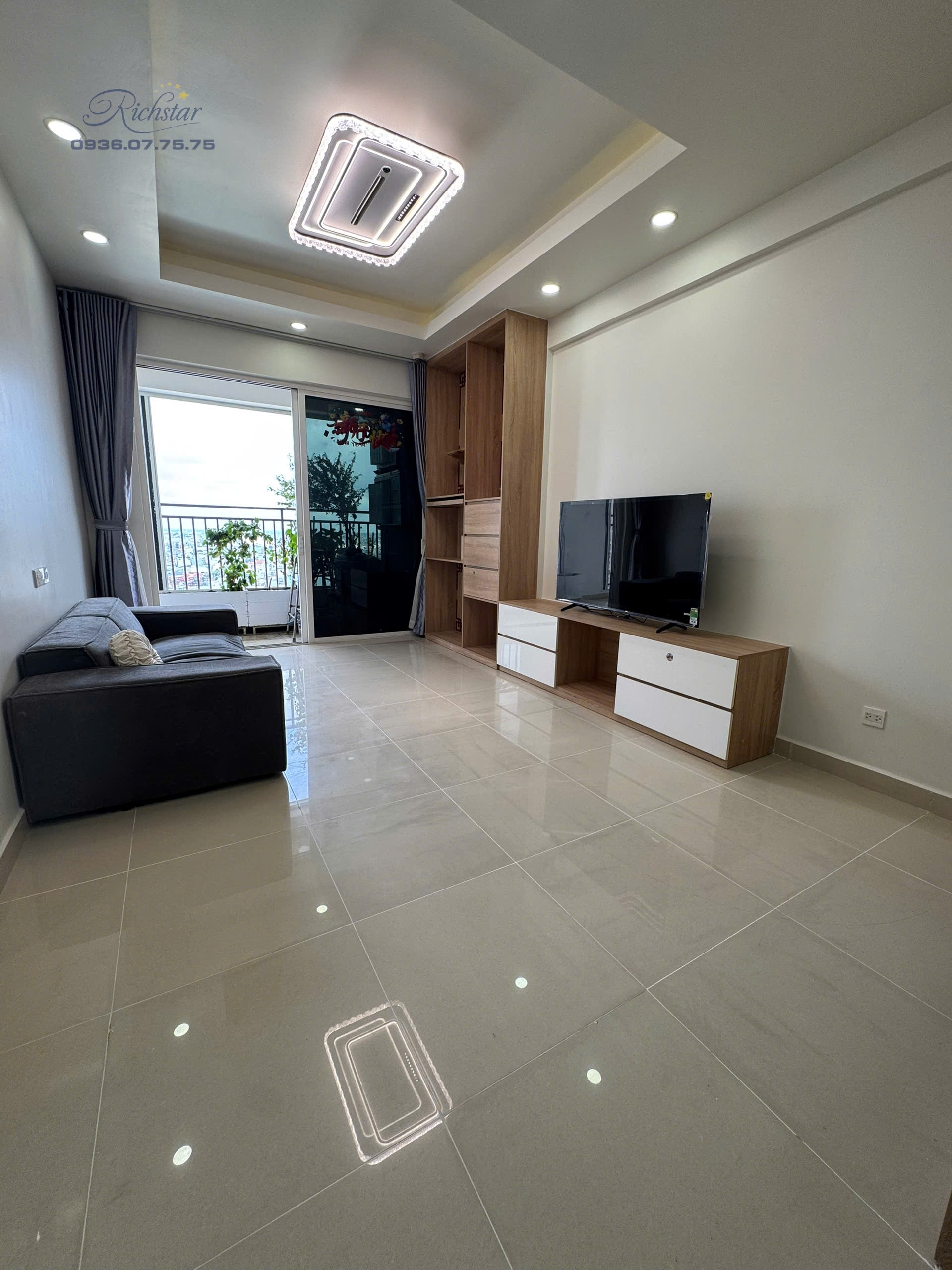 CH Tầng 18 chung cư Richstar 1, view thành phố, 3PN, 2WC Ban công dài.